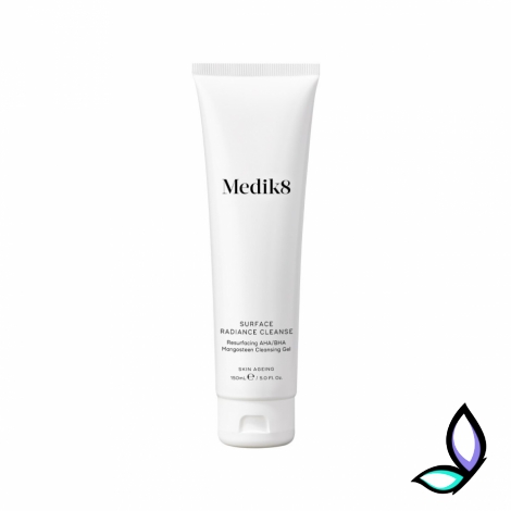 Очищувальний гель з АНА-кислотами та екстрактом мангостану Medik8 Surface Radiance Cleanser - Фото