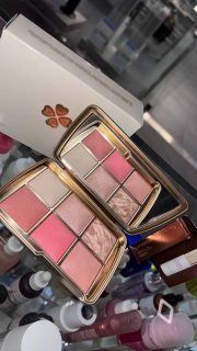 Hourglass Ambient Lighting Edit – WISH 🍀
Лімітка, яку хочеться і в косметичку, і в колекцію.

6 відтінків для макіяжу обличчя, фірмове делікатне сяйво Hourglass і неймовірне оформлення. Одна палетка — майже весь макіяж обличчя.

І так, це limited edition. Тому з покупкою краще не затягувати 😉

💰6500 грн
Для замовлення пишіть у дірект 💌